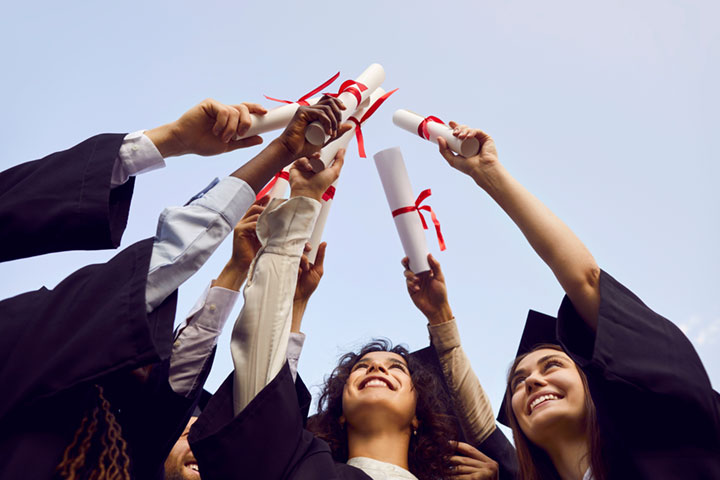 Smart ways to finance a college education